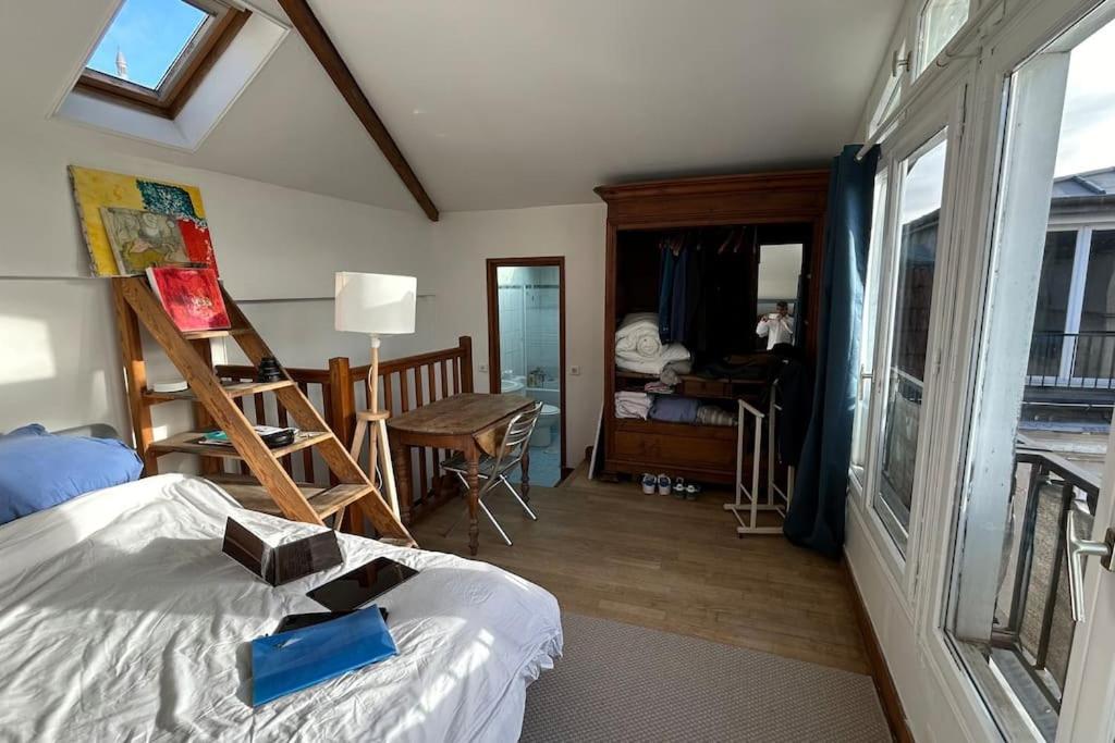 Rare : Duplex Au Sommet De Montmartre/sacre-coeur Appartement *